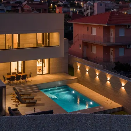 Villa Liberta Plano